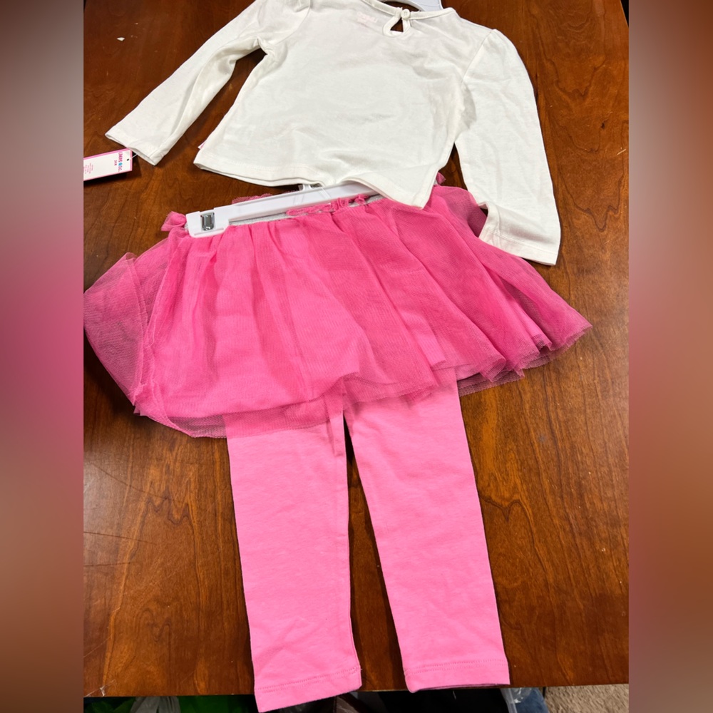 Outfit - Picture 6 of 11